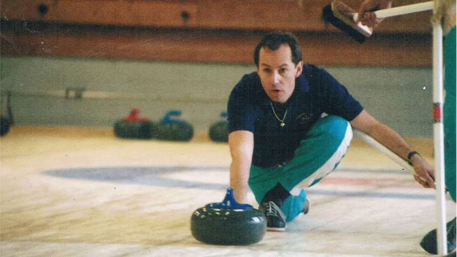 Philipp Locher im Jahr 1985 als aktiver Curler.